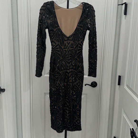 Dress The Population Emery Sequined Scoopback Dress in Black Jeweled Size XS - Picture 6 of 16